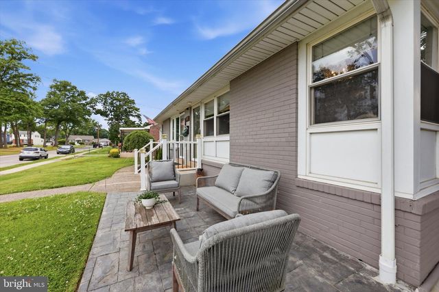 514 EDGEWOOD AVE, Folsom, PA 19033