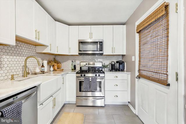 514 EDGEWOOD AVE, Folsom, PA 19033