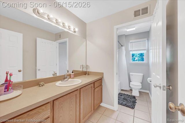 4449 Daniel Drive, Grand Blanc Charter Township, MI 48439