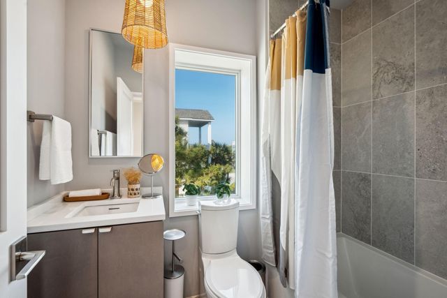 1579 E Ashley Avenue, Folly Beach, SC 29439