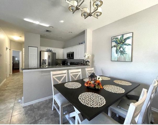 1560 SE Wilshire Place 203, Stuart, FL 34994