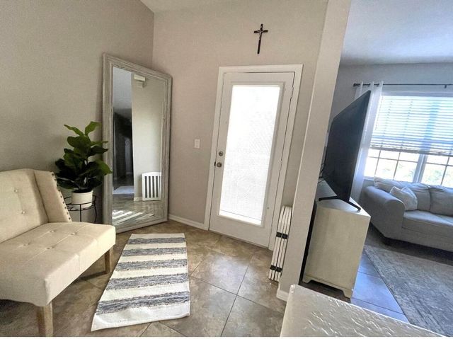 1560 SE Wilshire Place 203, Stuart, FL 34994