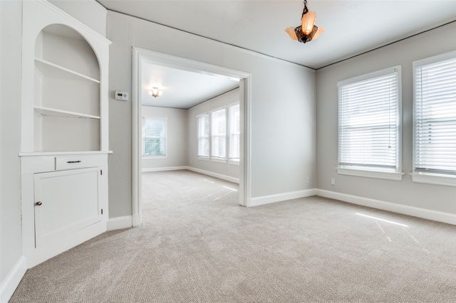 1324 Kings Highway 3, Dallas, TX 75208