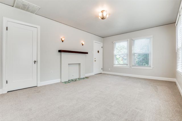 1324 Kings Highway 3, Dallas, TX 75208