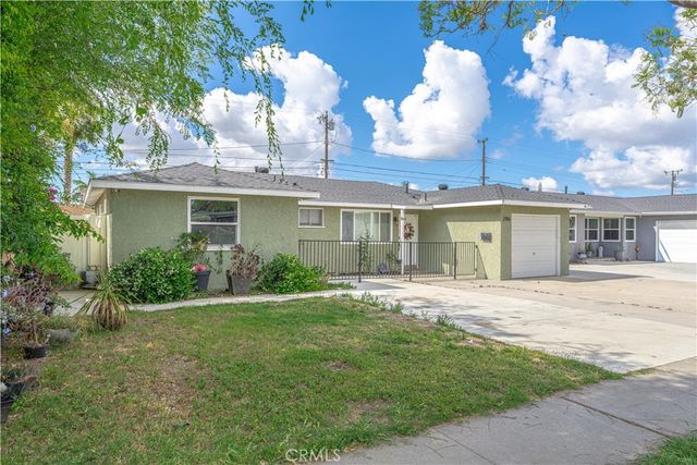 2106 W Olive, Fullerton, CA 92833