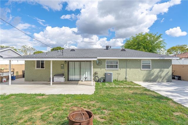 2106 W Olive, Fullerton, CA 92833