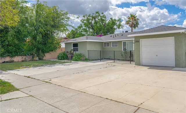 2106 W Olive, Fullerton, CA 92833