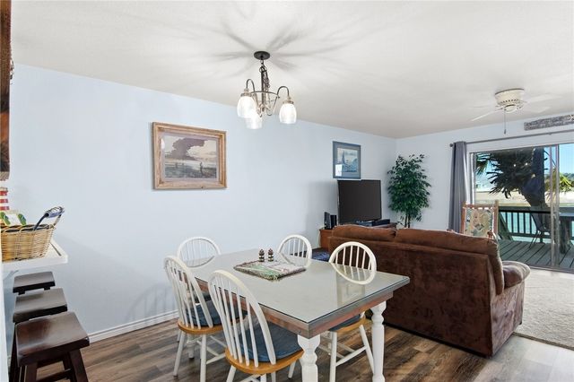 2292 N Fulton Beach Road 505, Rockport, TX 78382