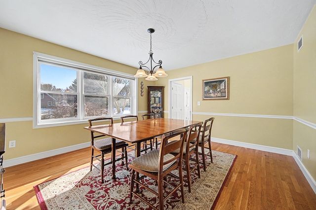 79 Country Club Dr, Northbridge, MA 01588