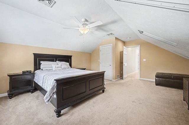 79 Country Club Dr, Northbridge, MA 01588