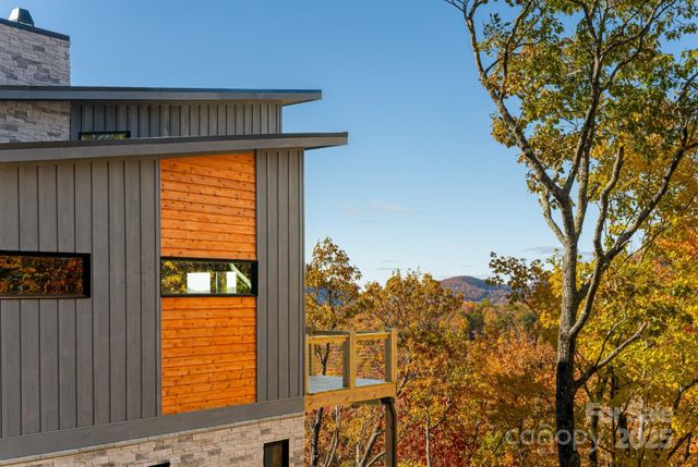 52 Hidden Grouse Lane, Sapphire, NC 28774