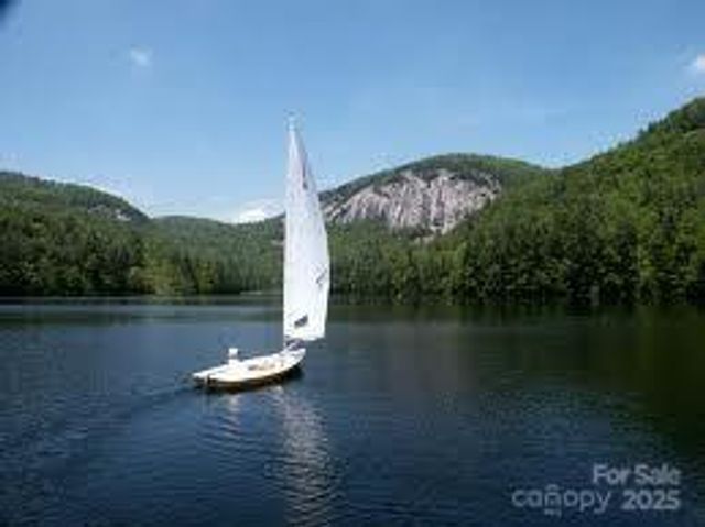 52 Hidden Grouse Lane, Sapphire, NC 28774