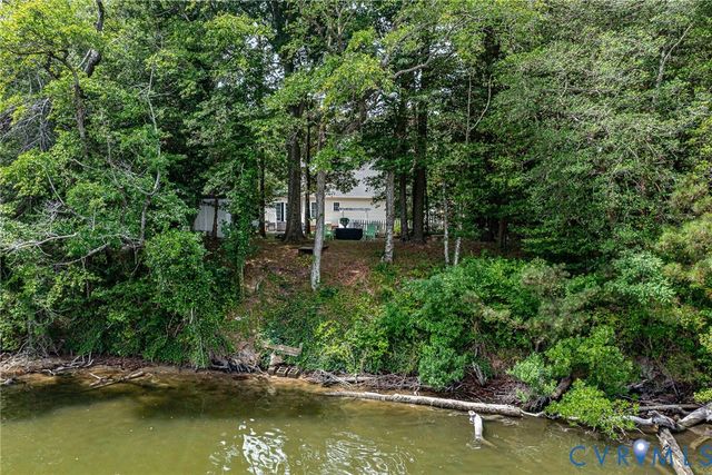 39 Anne Ct, Heathsville, VA 22473