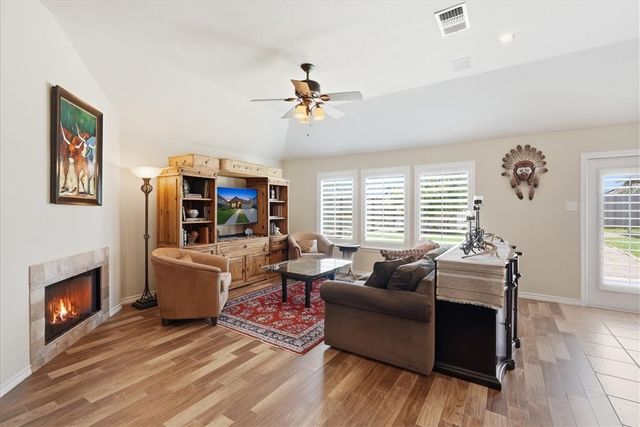 5329 High Bank Dr, Corpus Christi, TX 78413