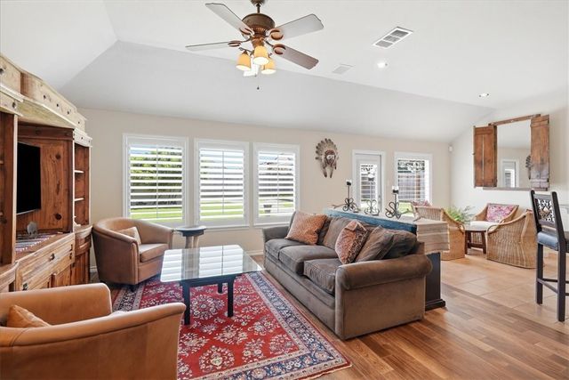 5329 High Bank Dr, Corpus Christi, TX 78413