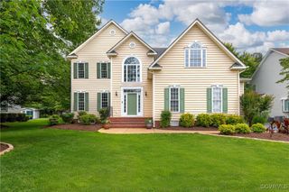 8940 Kings Charter Dr, Hanover, VA 23116