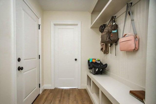 1003 S 10th St., Leesville, LA 71446