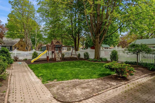 1197 Columbus Circle, Janesville, WI 53545