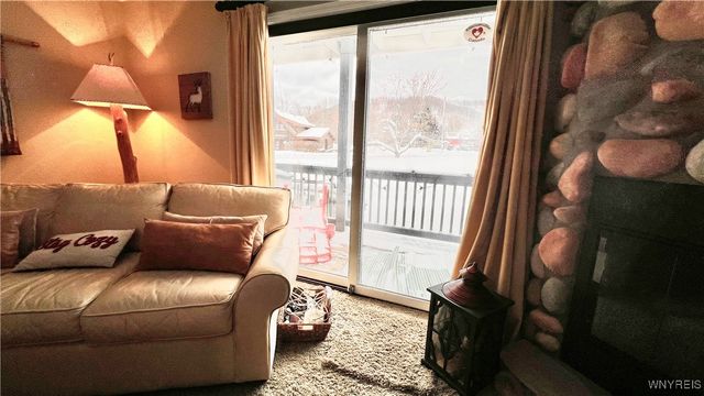 5 Wildflower Apts, Ellicottville, NY 14731