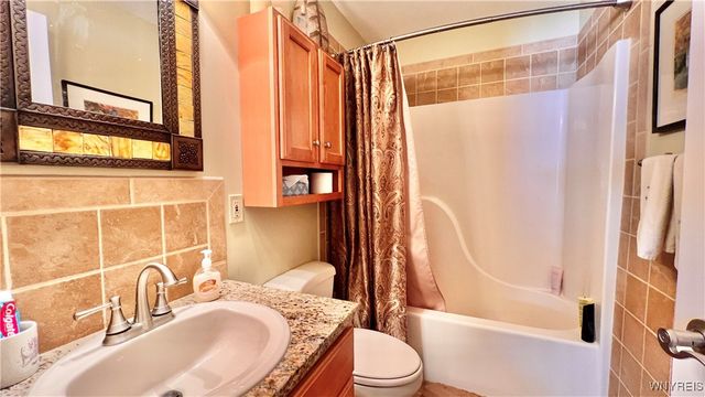 5 Wildflower Apts, Ellicottville, NY 14731