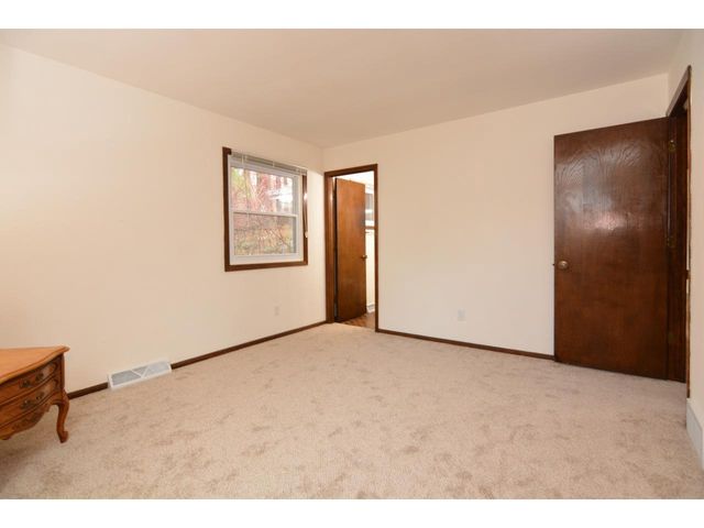 2601 McKenna Boulevard, Madison, WI 53711