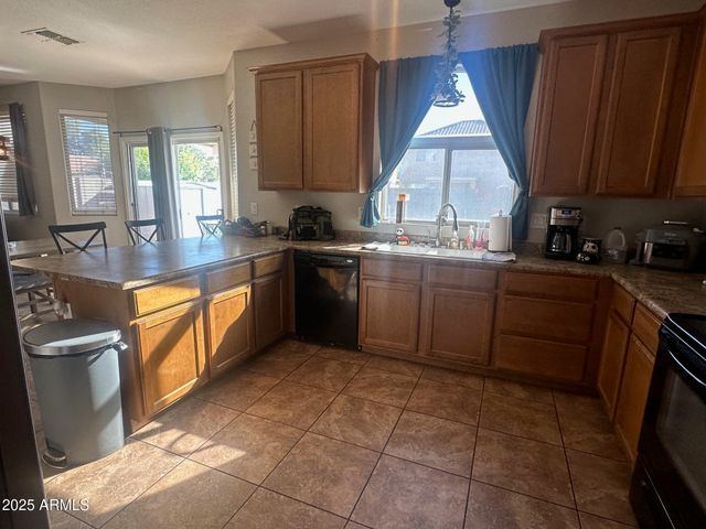 4967 E MEADOW LARK Way, San Tan Valley, AZ 85140