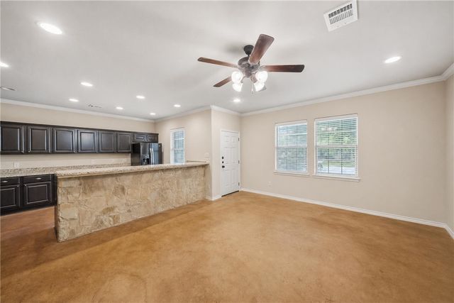 341 Newcomb Lane, College Station, TX 77845
