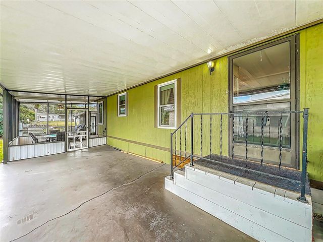 13508 PALM DRIVE, Astatula, FL 34705