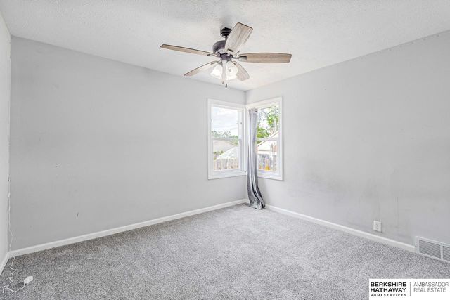 2505 S 60th Street, Omaha, NE 68106