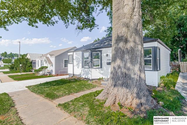 2505 S 60th Street, Omaha, NE 68106