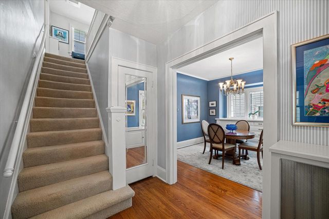 4917 N Bartlett AVENUE, Whitefish Bay, WI 53217