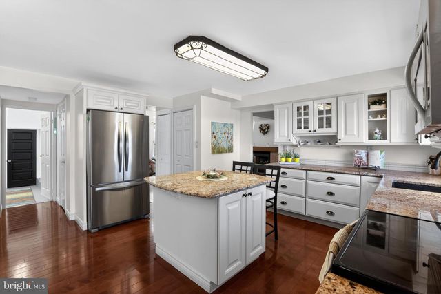 6670 MAYFLOWER DR, Bensalem, PA 19020