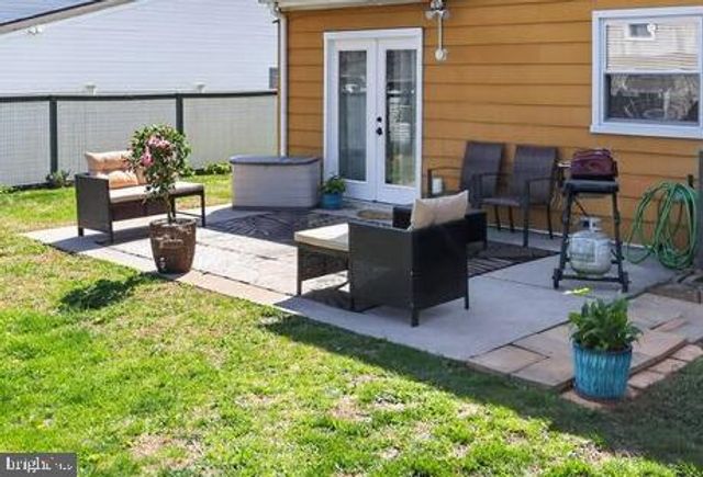 6670 MAYFLOWER DR, Bensalem, PA 19020