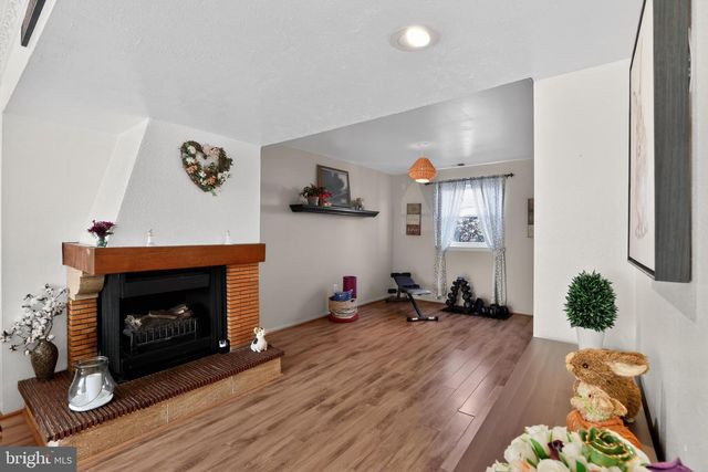 6670 MAYFLOWER DR, Bensalem, PA 19020