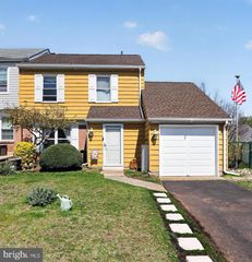6670 MAYFLOWER DR, Bensalem, PA 19020