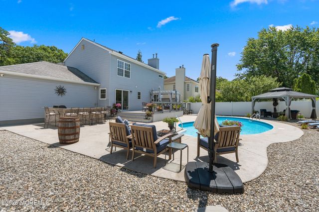 43 Sun Hollow Road, Howell, NJ 07731