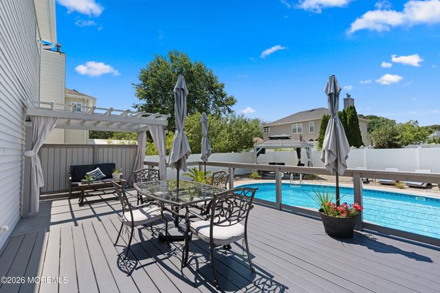 43 Sun Hollow Road, Howell, NJ 07731