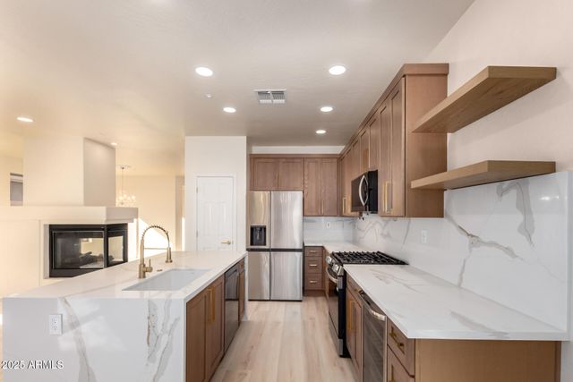 2335 W MUIRFIELD Drive, Anthem, AZ 85086