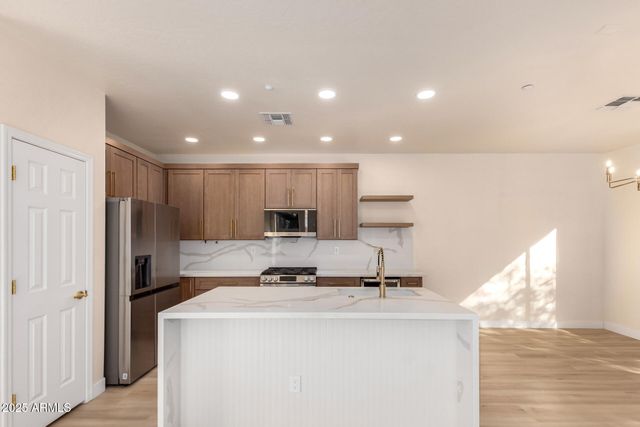 2335 W MUIRFIELD Drive, Anthem, AZ 85086