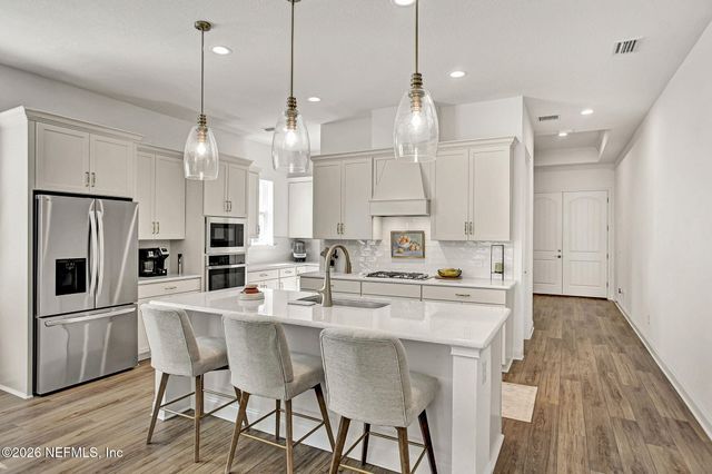 3239 FIERA VISTA Drive, Jacksonville, FL 32246