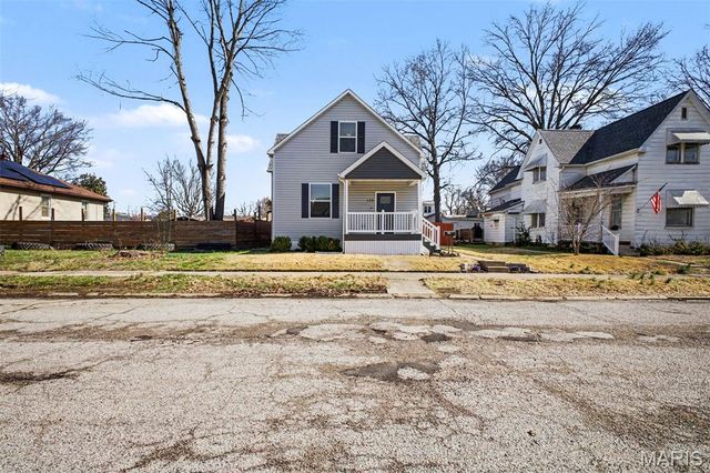 130 N Indiana Avenue, Belleville, IL 62221