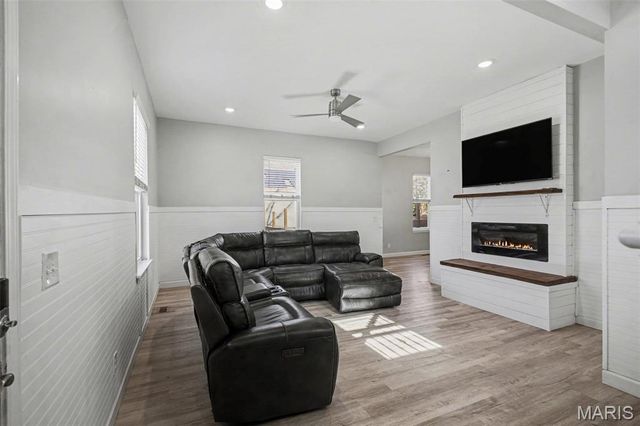 130 N Indiana Avenue, Belleville, IL 62221