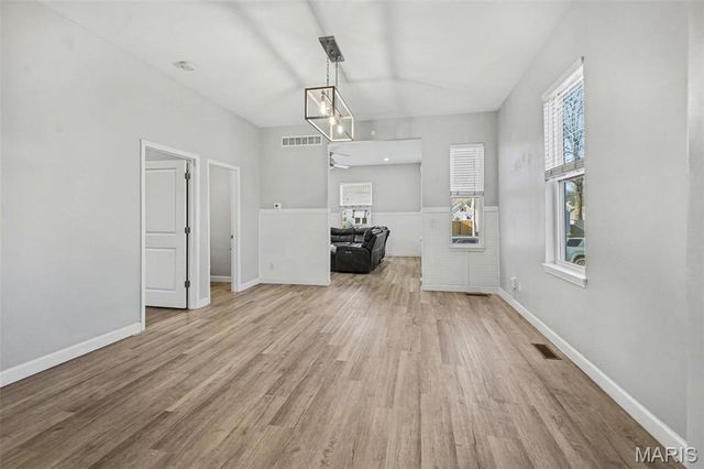 130 N Indiana Avenue, Belleville, IL 62221