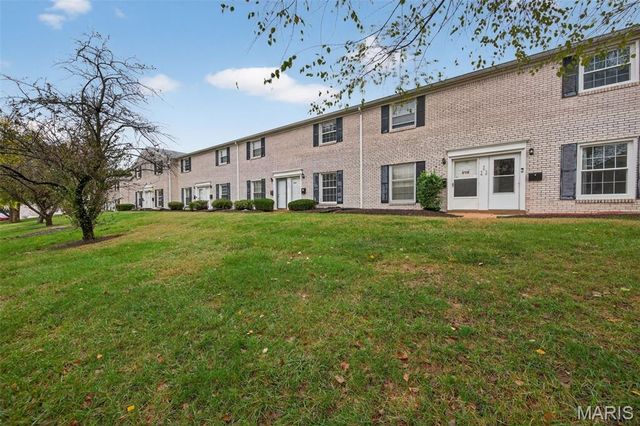 4044 Paule Avenue, St Louis, MO 63125