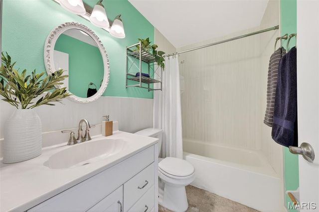 4044 Paule Avenue, St Louis, MO 63125