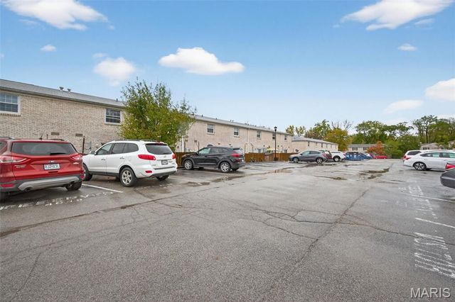 4044 Paule Avenue, St Louis, MO 63125