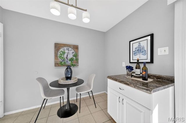 4044 Paule Avenue, St Louis, MO 63125