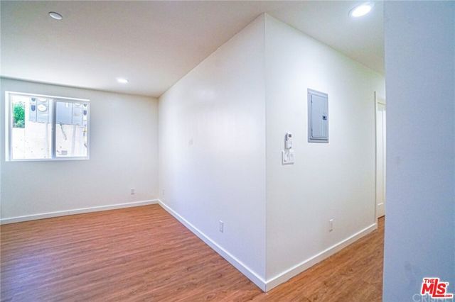 6469 Calhoun Avenue, Van Nuys (los Angeles), CA 91401