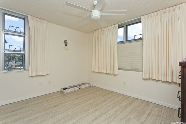 1448 Young Street 203, Honolulu, HI 96814