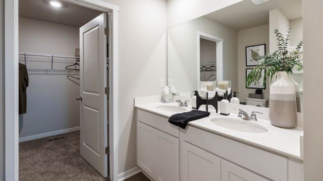 5814 NE Verona Drive, Ankeny, IA 50021